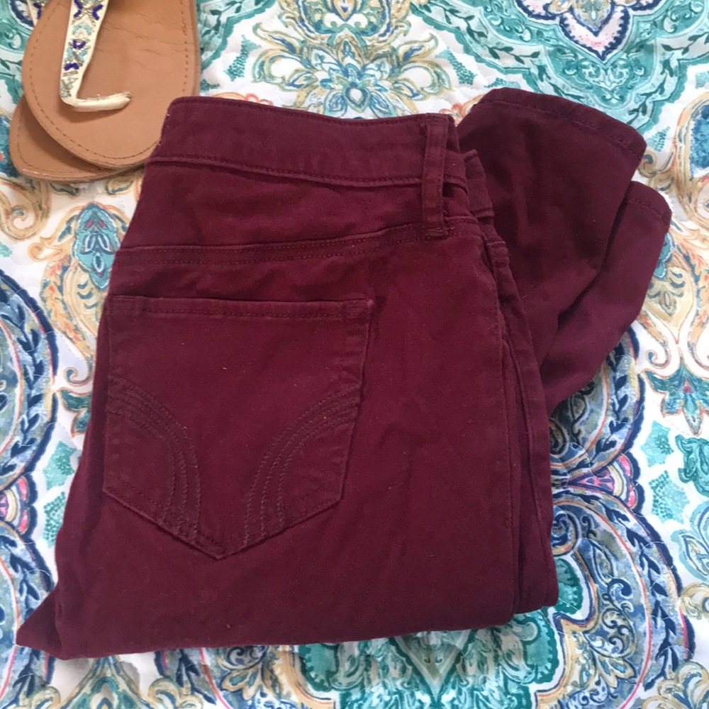 Hollister burgundy jean/jegging